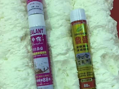 聚氨酯發泡膠脫模劑使用案例